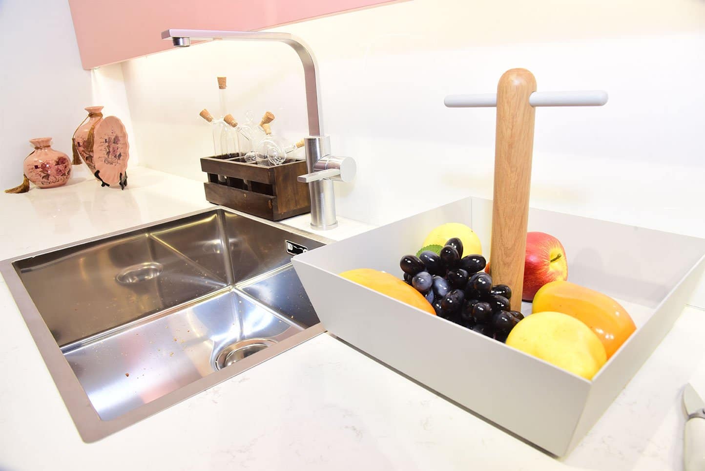 Modular kitchen dealers in Chandigarh