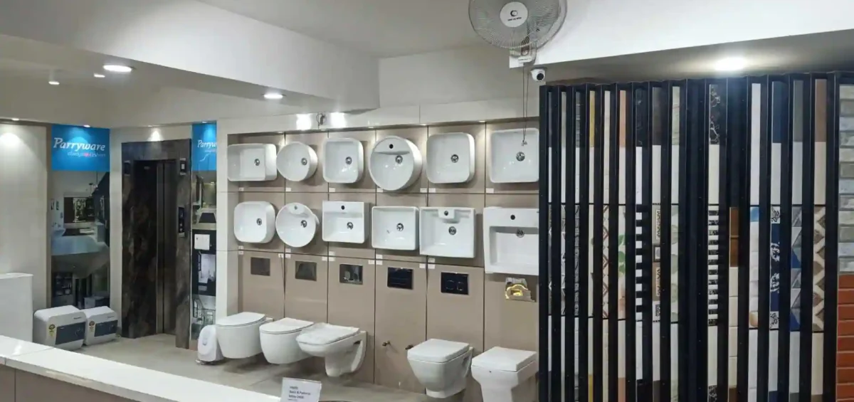 पंचकुला में हार्डवेयर स्टोर ...